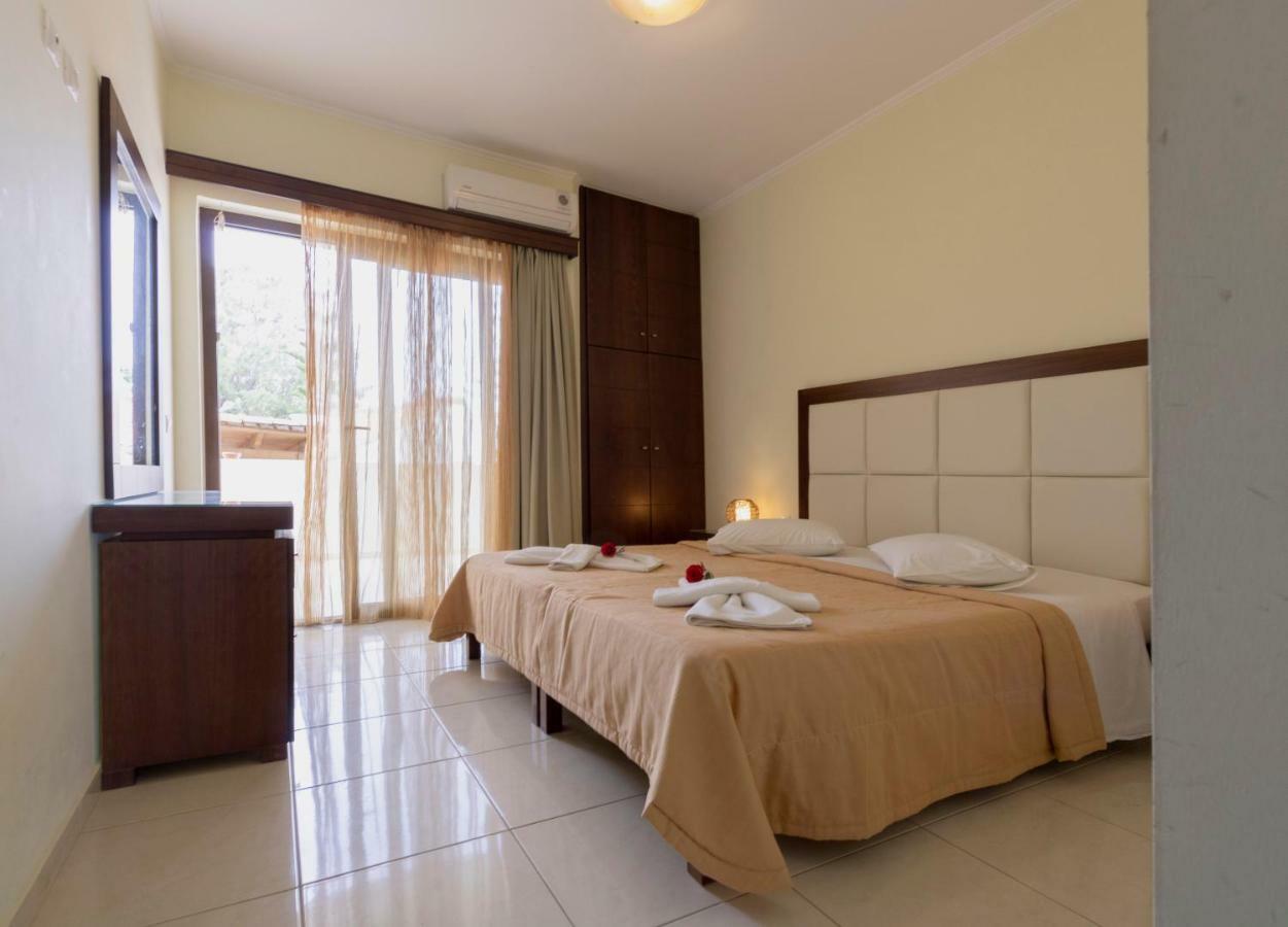 Sandy Suites 칼라마키 외부 사진